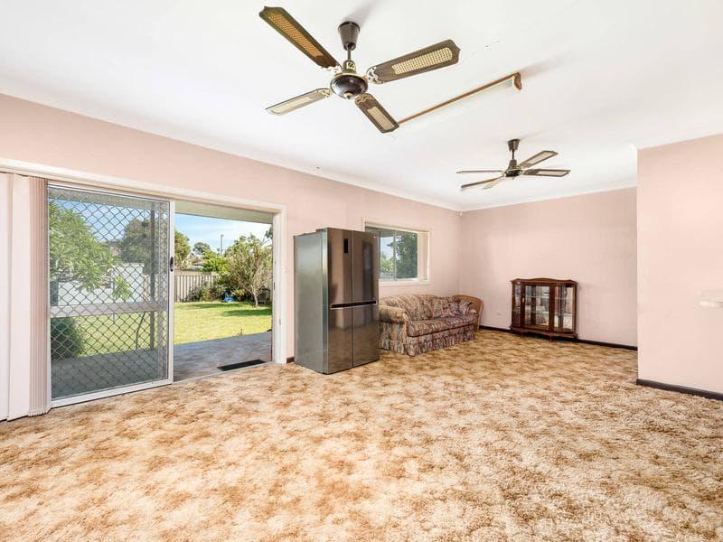 36/10																										Abraham Street
														
								Rooty Hill, NSW 2766, Yagoona - Thumbnail 3