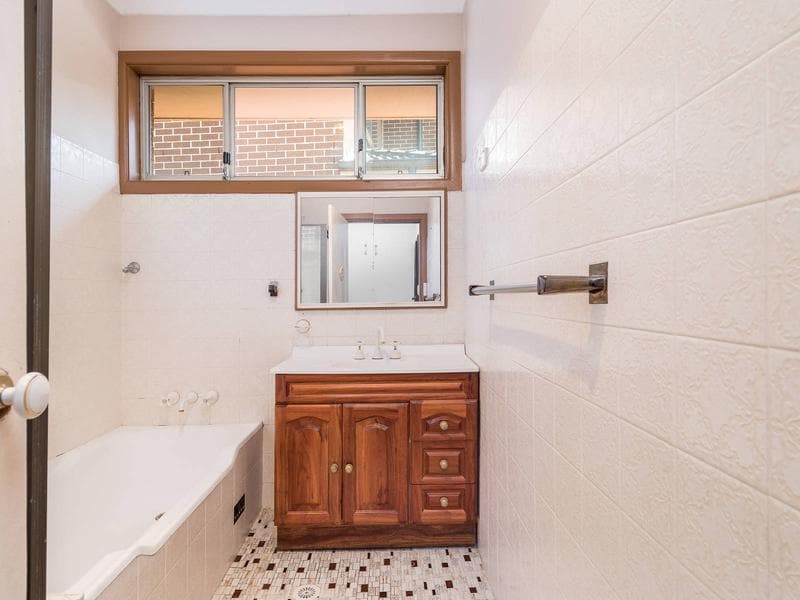 36/10																										Abraham Street
														
								Rooty Hill, NSW 2766, Yagoona - Thumbnail 4