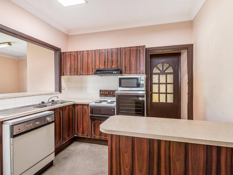 36/10																										Abraham Street
														
								Rooty Hill, NSW 2766, Yagoona - Thumbnail 5