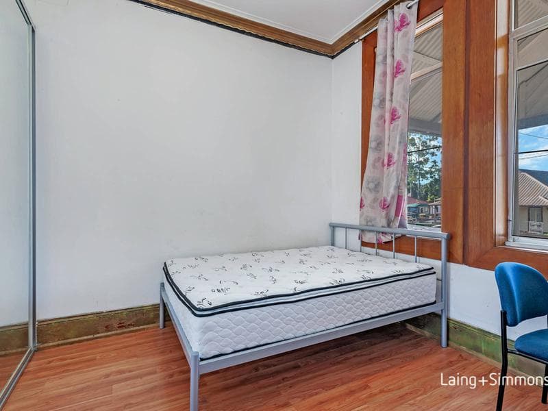 8/35																										Parkes Road
														
								Artarmon, NSW 2064, Granville - Thumbnail 4