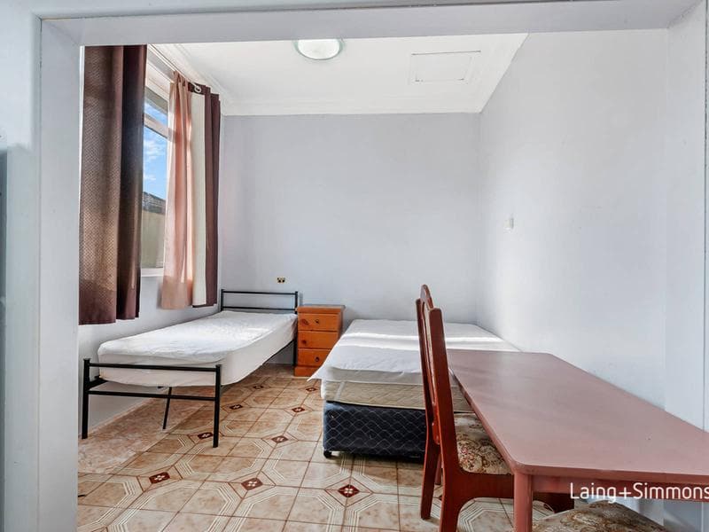 8/35																										Parkes Road
														
								Artarmon, NSW 2064, Granville - Thumbnail 5