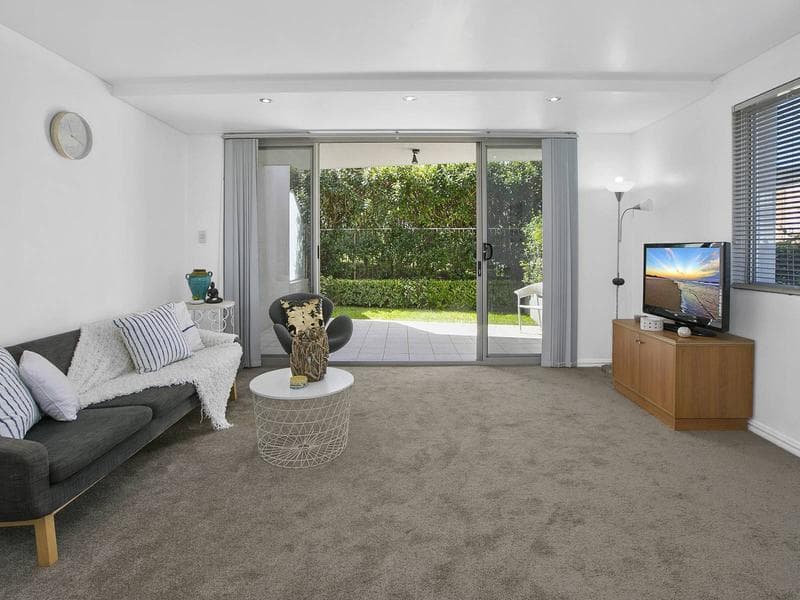 1/36-38 Old Pittwater Road, Brookvale, Brookvale - Image 1