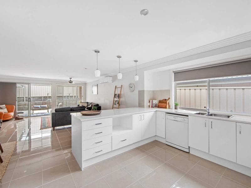 8/35																										Parkes Road
														
								Artarmon, NSW 2064, Port Macquarie - Thumbnail 4