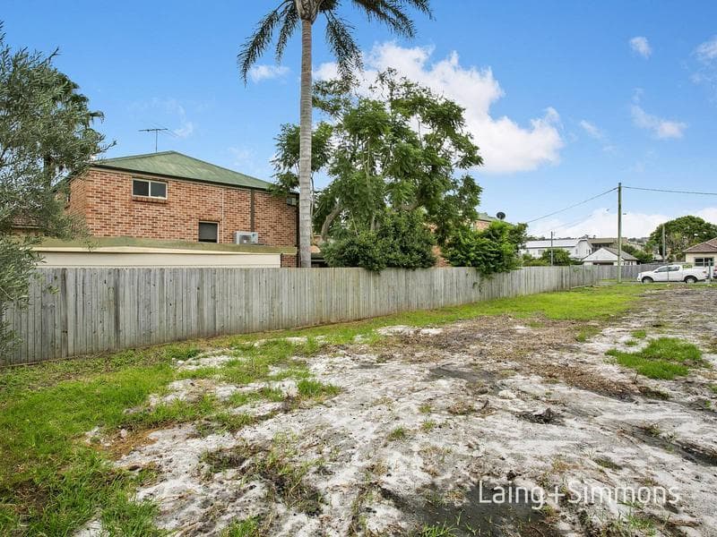 51 Amourin Street, North Manly, North Manly - Thumbnail 7