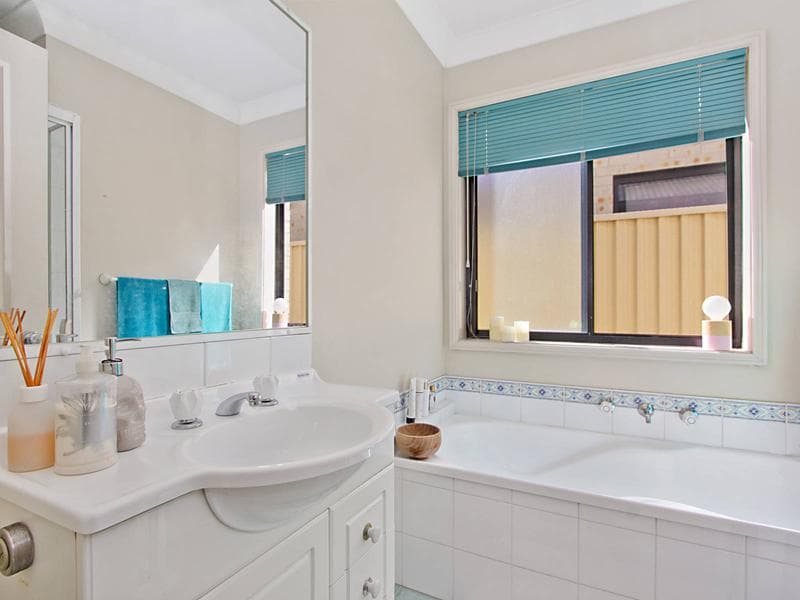 111 Manorhouse Boulevard, Quakers Hill, Quakers Hill - Thumbnail 6