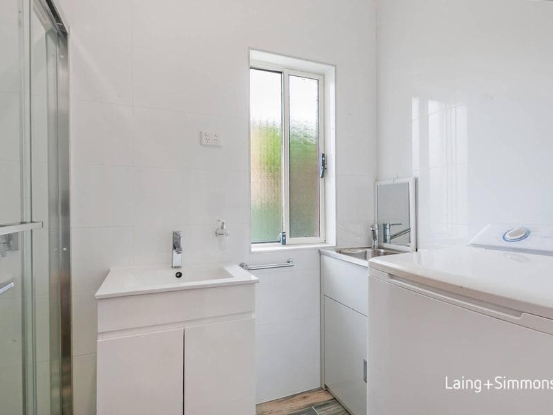 1b Robertson Street (off Fowler Road), Guildford, Guildford - Thumbnail 5