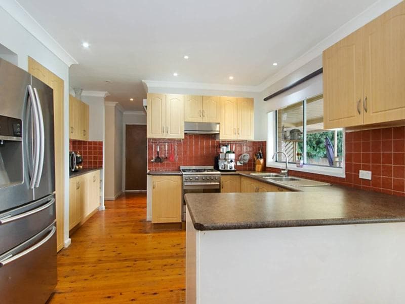 17 Lavinia Street, Seven Hills, Seven Hills - Thumbnail 3