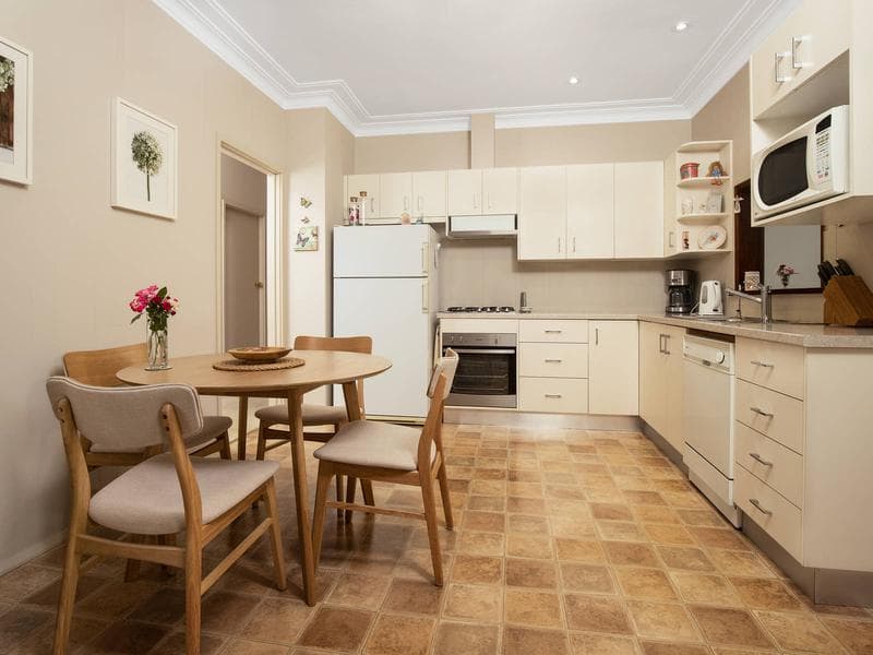 13/585																										Canterbury Rd
														
								Belmore, NSW 2192, Toongabbie - Thumbnail 5