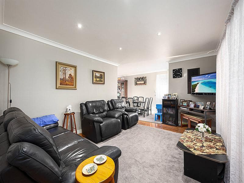 68 Mackenzie Boulevard, Seven Hills, Seven Hills - Thumbnail 3