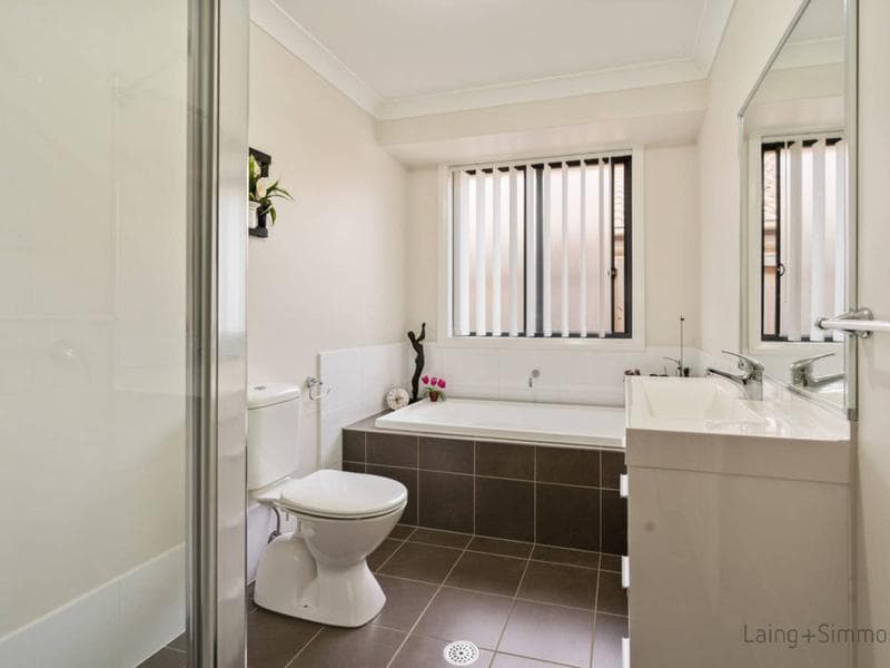 6 Bluey Street, Middleton Grange, Middleton Grange - Thumbnail 7