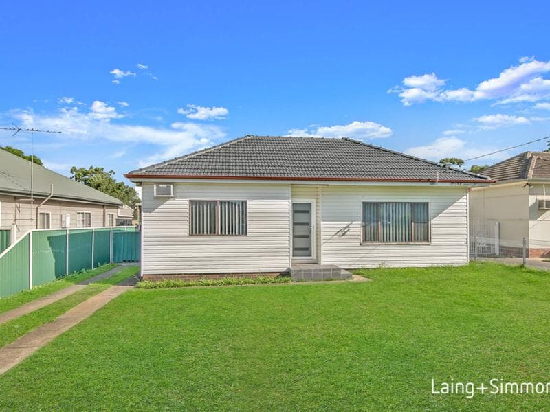 7/12-14																										Albert Street
														
								Campsie, NSW 2194, Guildford - Thumbnail 2