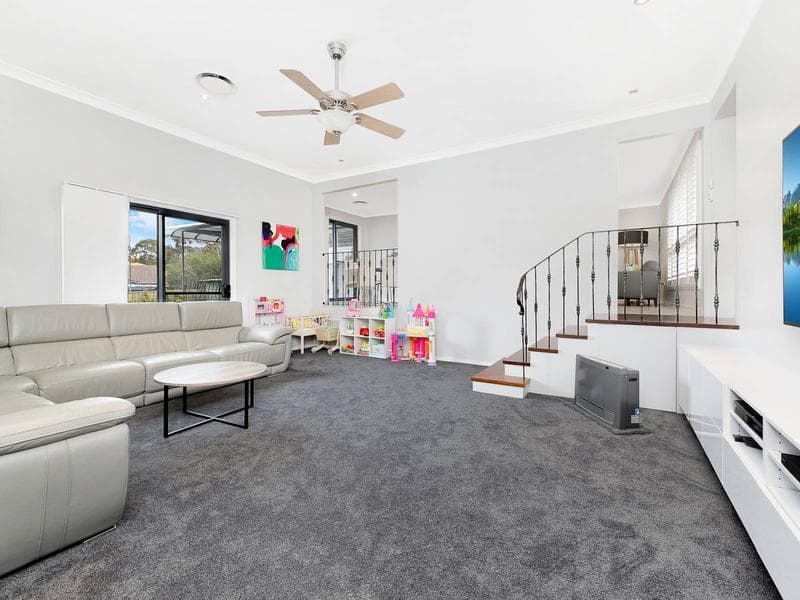 54/3-13																										Erskineville Road
														
								Newtown, NSW 2042, Kings Langley - Thumbnail 6