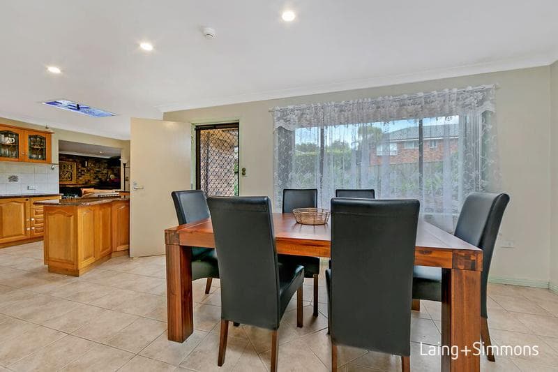 32 Molyneaux Ave, Kings Langley, Kings Langley - Thumbnail 5