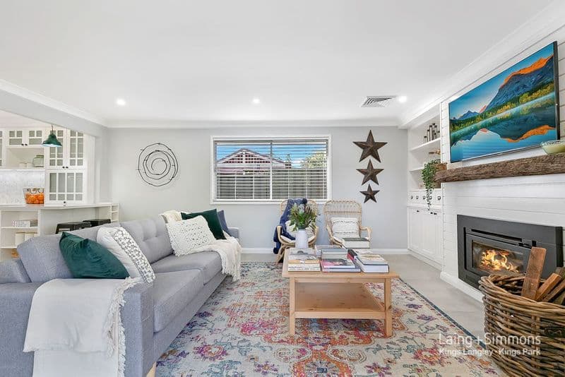 214 Madagascar Dr, Kings Park, Kings Park - Thumbnail 2