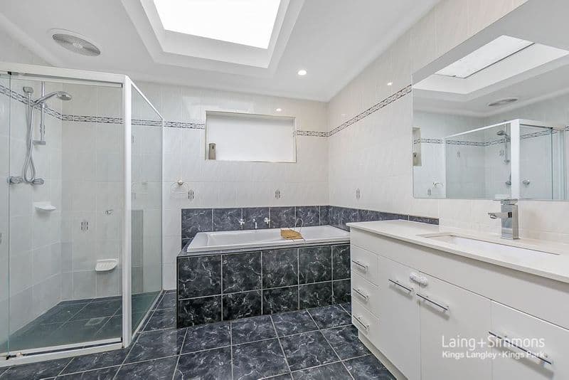 8/574																										New South Head Road, cnr St Mervyns Ave
														
								Point Piper, NSW 2027, Kings Park - Thumbnail 6