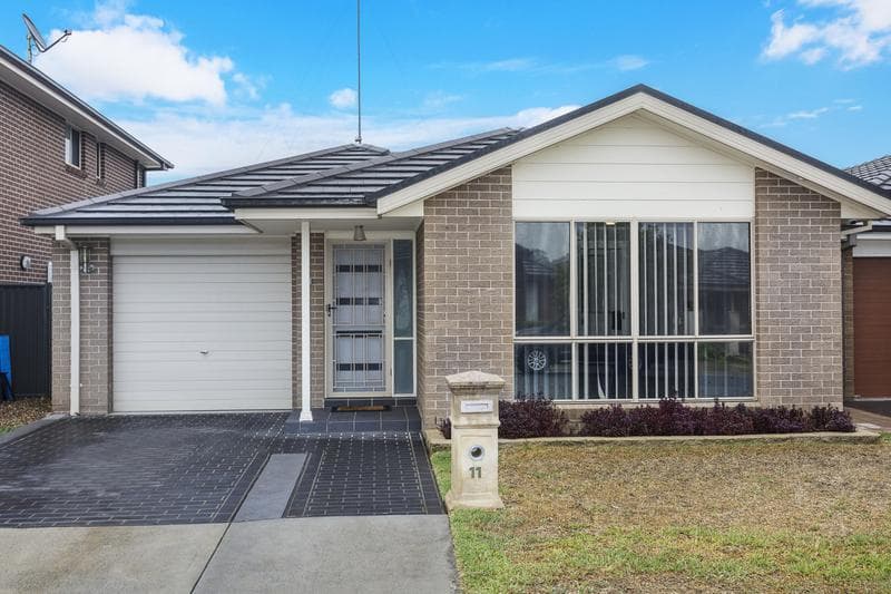 2/28-30																										Fielding St
														
								Collaroy, NSW 2097, Ropes Crossing - Image 1