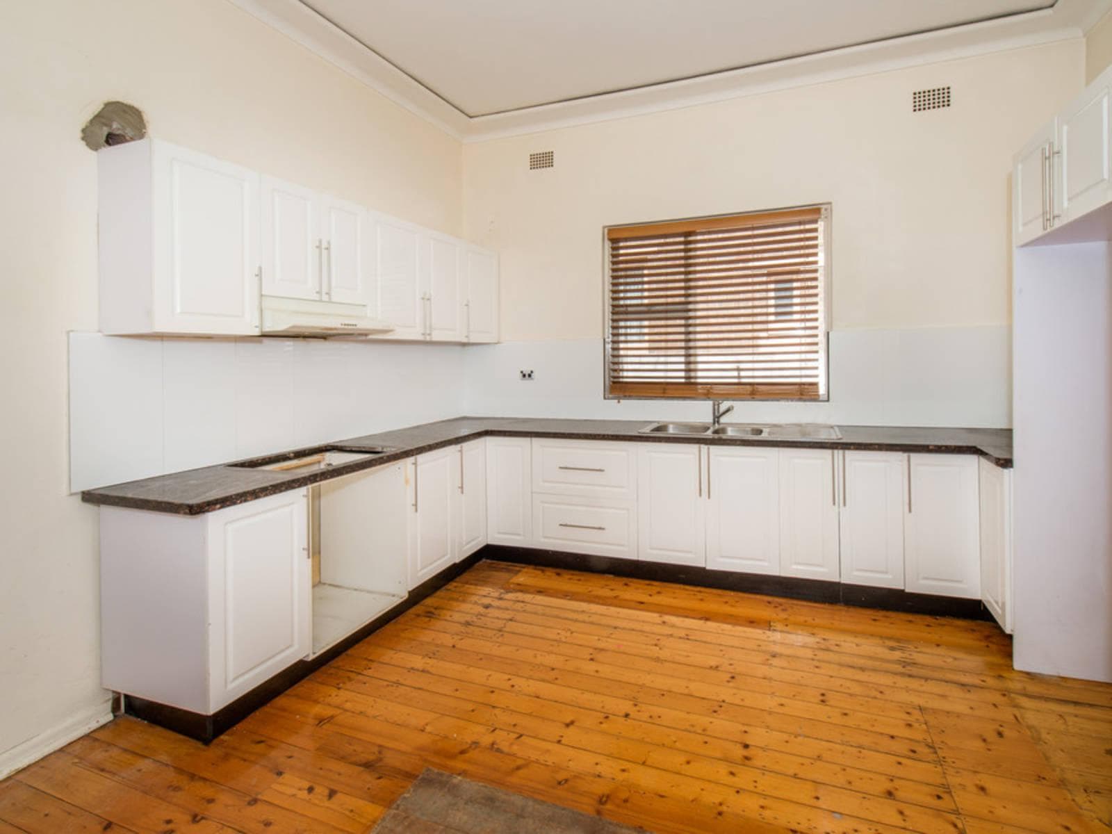 165 Doncaster Avenue, Kensington, Kensington - Thumbnail 5