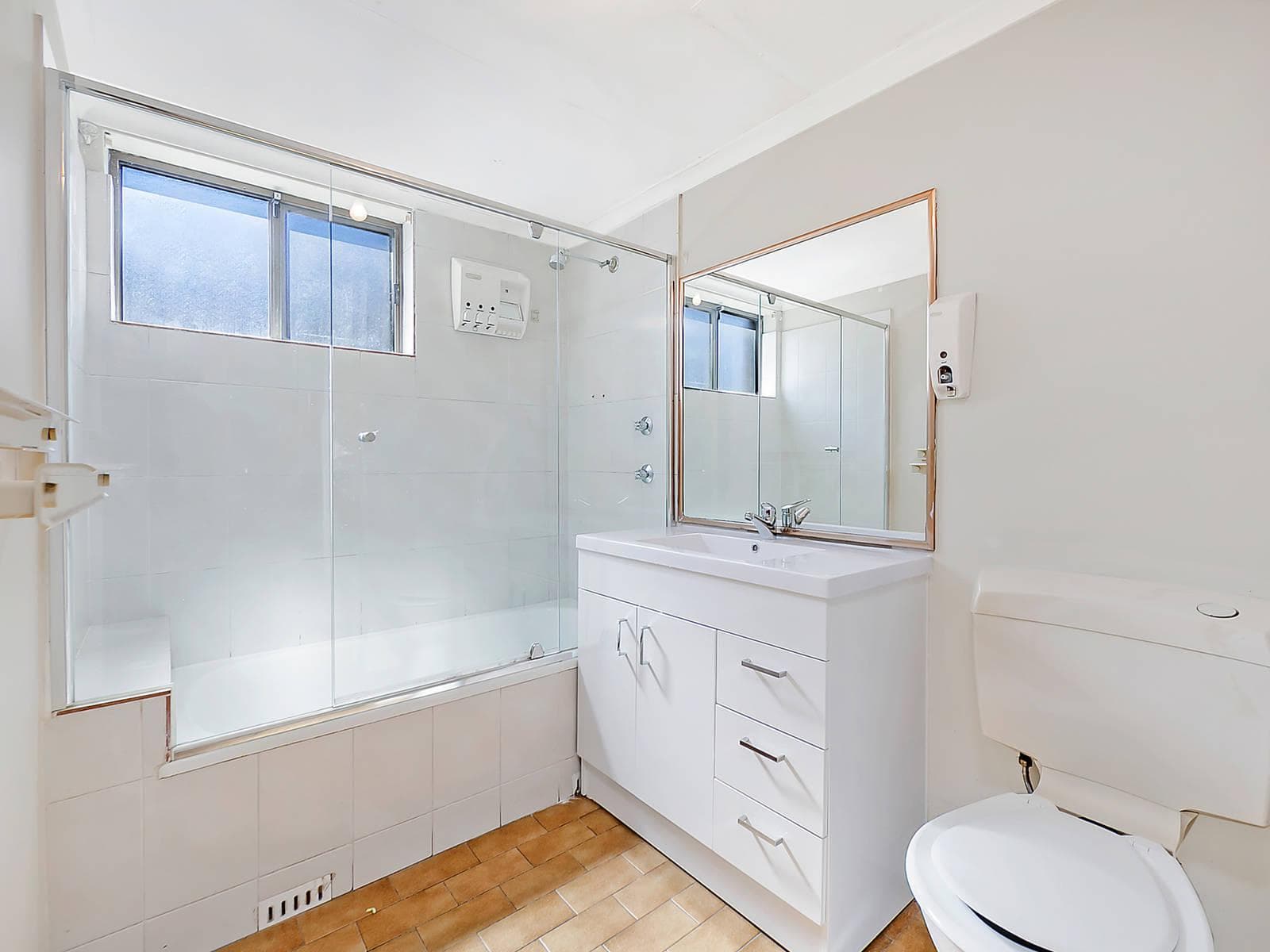 32/7 Griffiths Street, Blacktown, Armidale - Thumbnail 2