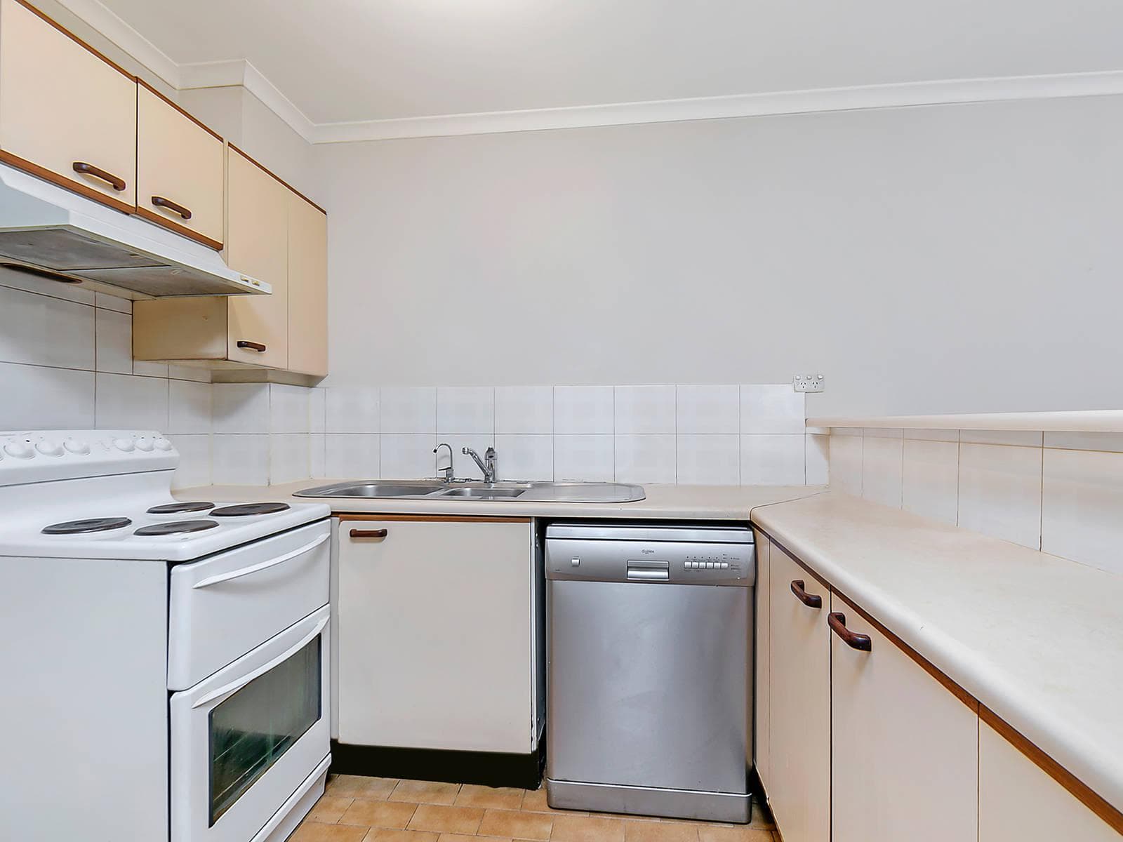32/7 Griffiths Street, Blacktown, Armidale - Thumbnail 3