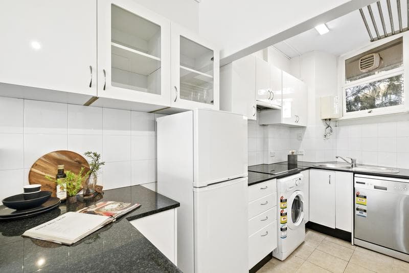 15/2 Parkes Street, Kirribilli, Kirribilli - Thumbnail 2