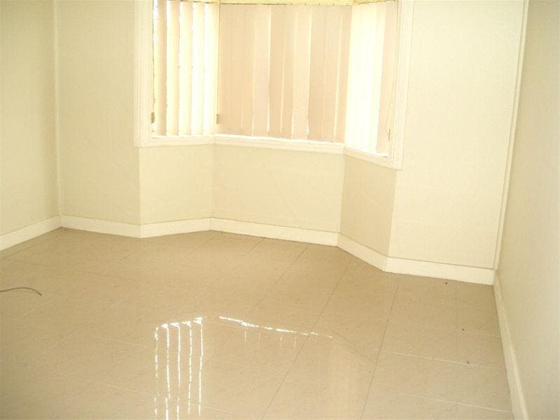 44 Cleone Street, Guildford, Guildford - Thumbnail 2