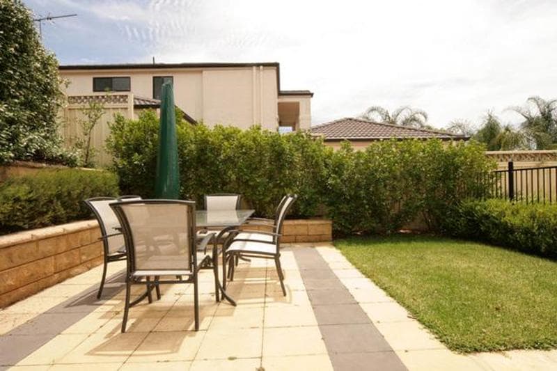 8 Stefie Place, Kings Langley, Kings Langley - Thumbnail 5