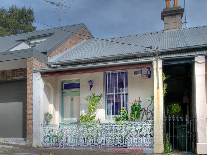 18 Creek Street, Glebe, Glebe - Image 1