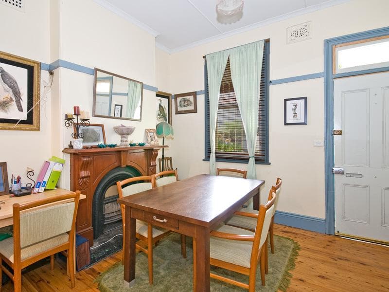 18 Creek Street, Glebe, Glebe - Thumbnail 2