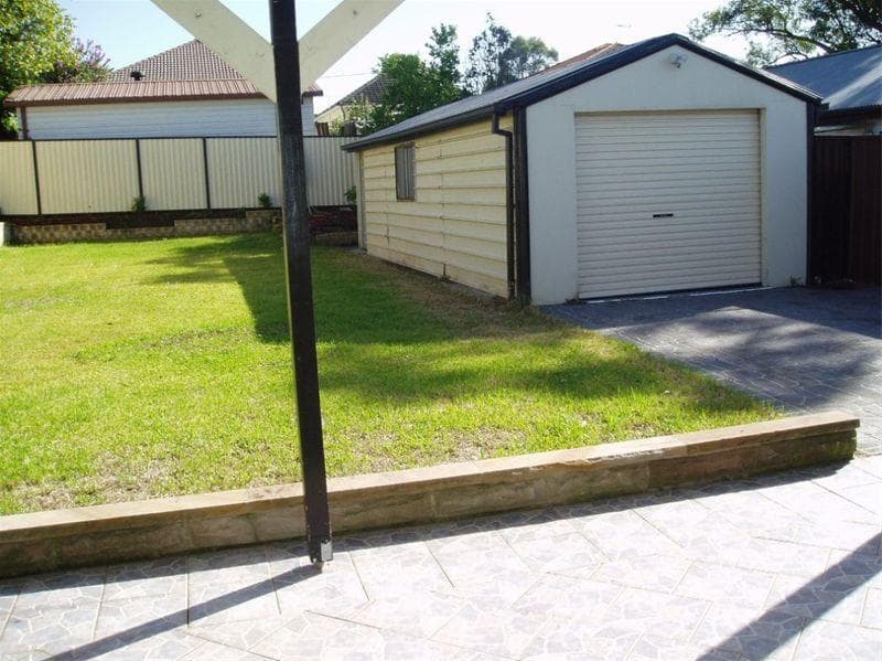 5/10																										Allen Street
														
								Harris Park, NSW 2150, Guildford - Thumbnail 4