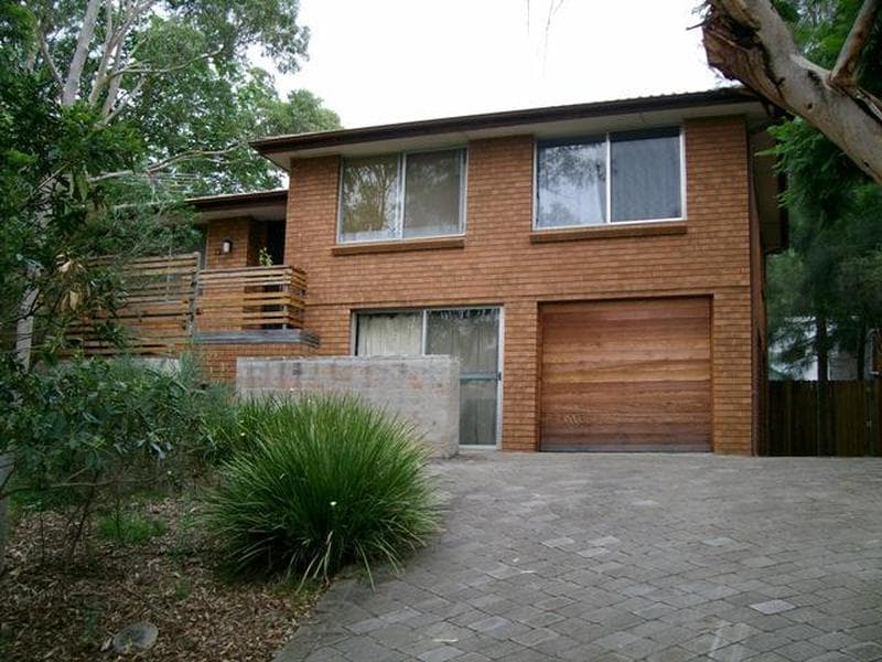12 Sutherland Avenue, Kings Langley, Kings Langley - Image 1