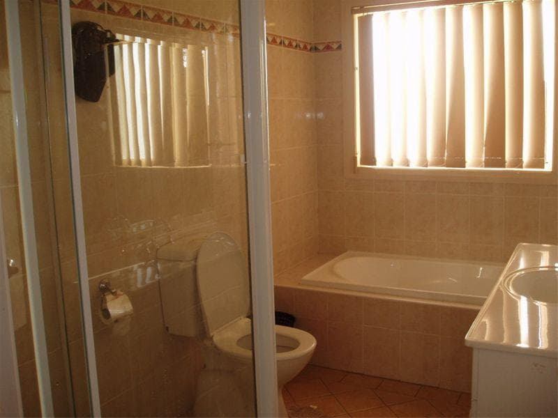 2/24b Highland Street, Guildford, Guildford - Thumbnail 5