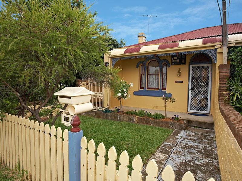 5/16																										Hutchinson Street
														
								Granville, NSW 2142, Merrylands - Image 1