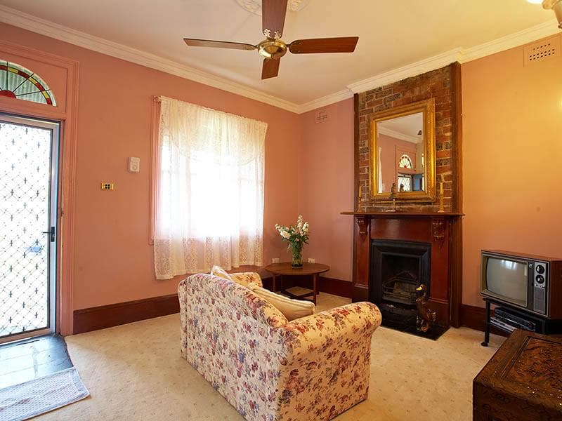 5/16																										Hutchinson Street
														
								Granville, NSW 2142, Merrylands - Thumbnail 2