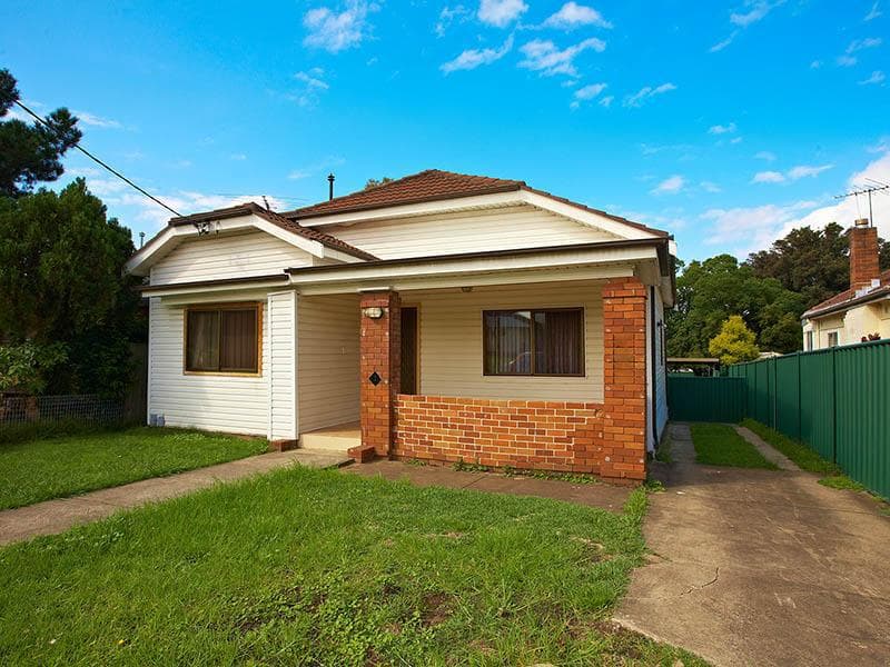 27 Pegler Avenue, Granville, Granville - Image 1