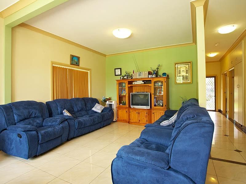 27 Pegler Avenue, Granville, Granville - Thumbnail 2