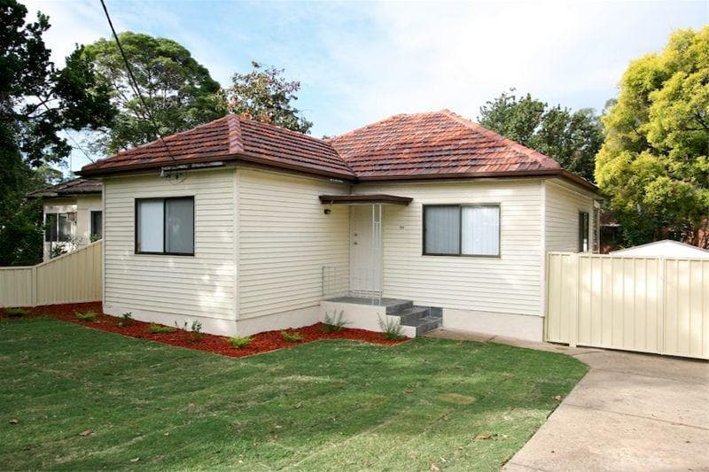 3/1																										Queens Road
														
								Westmead, NSW 2145, Girraween - Image 1