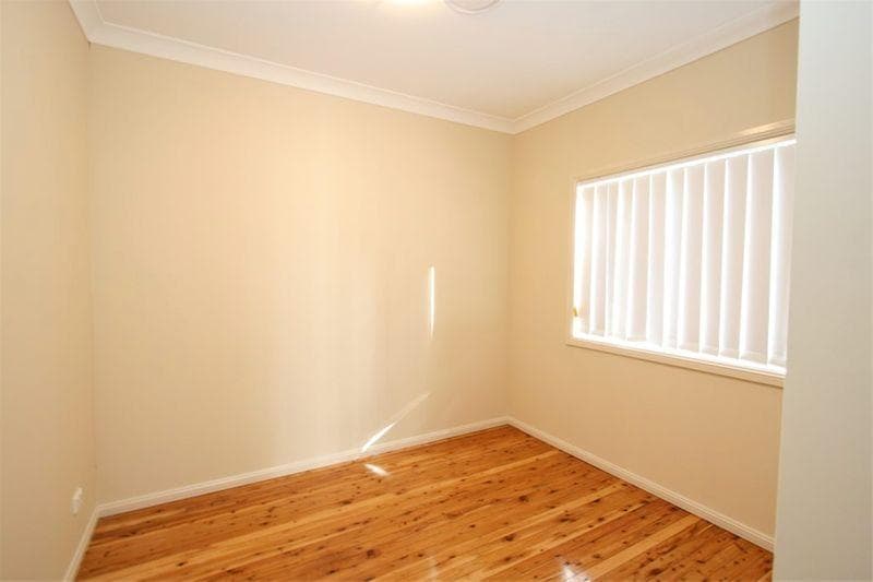 3/1																										Queens Road
														
								Westmead, NSW 2145, Girraween - Thumbnail 8