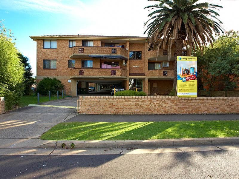 4/52 The Trongate, Granville, Granville - Image 1