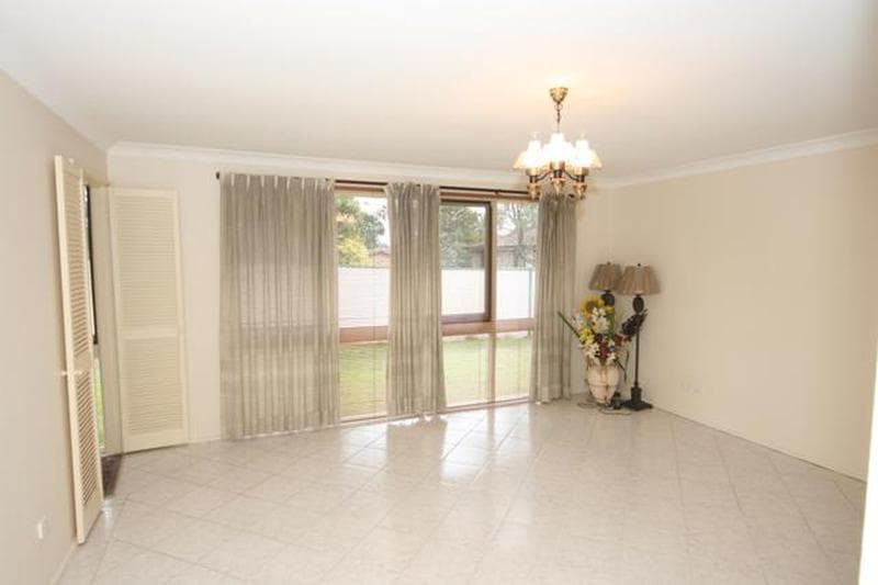 79 Sutherland Avenue, Kings Langley, Kings Langley - Thumbnail 3