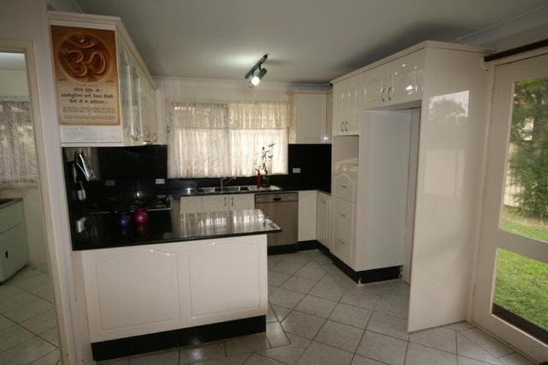 79 Sutherland Avenue, Kings Langley, Kings Langley - Thumbnail 5