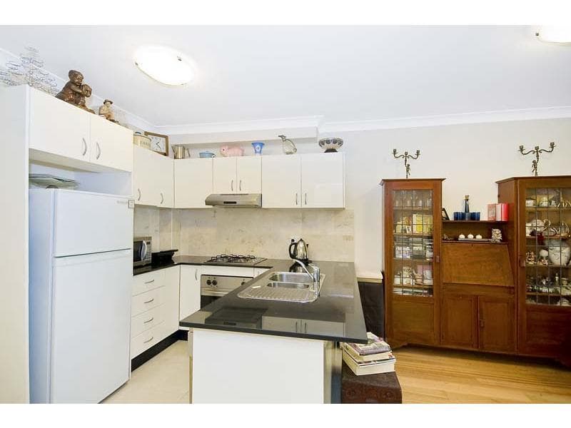 13/ 62 Lynwood Avenue, Dee Why, Dee Why - Thumbnail 2