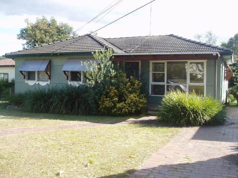 20 Iris Street, Guildford, Guildford - Image 1