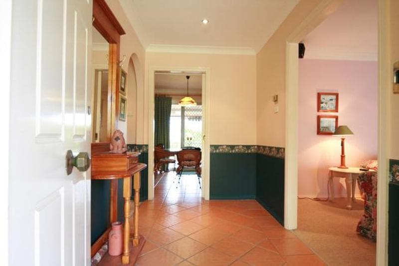 19 Knight Avenue, Kings Langley, Kings Langley - Thumbnail 4