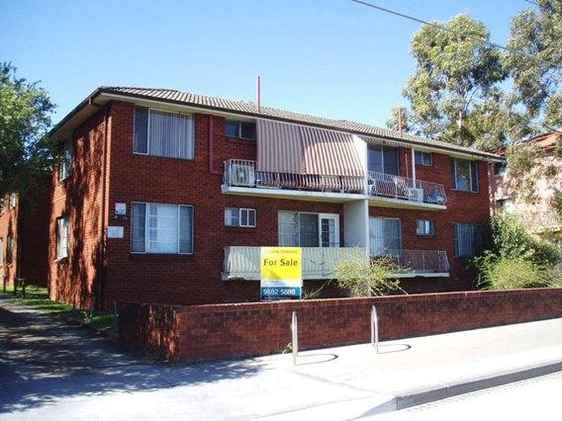 32																										Pitcairn Avenue
														
								Lethbridge Park, NSW 2770, Merrylands - Image 1