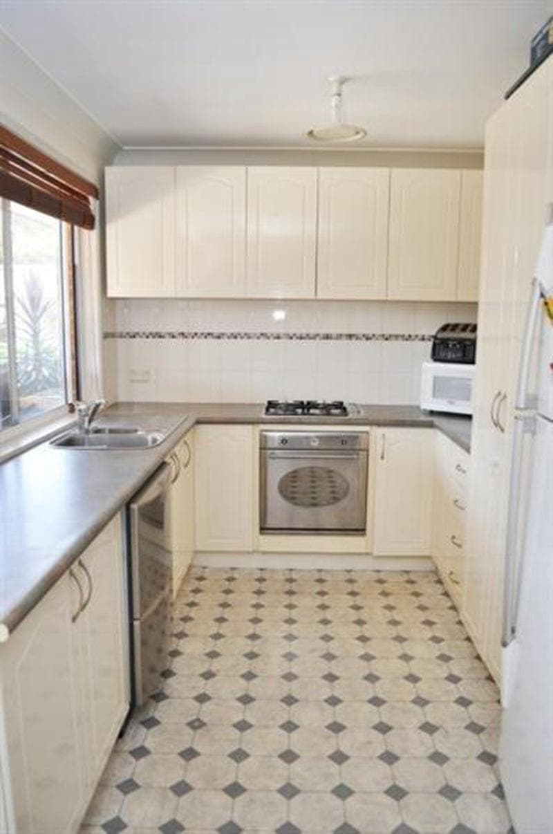 2/8																										Wallaroy Crescent
														
								Woollahra, NSW 2025, Kings Park - Thumbnail 2