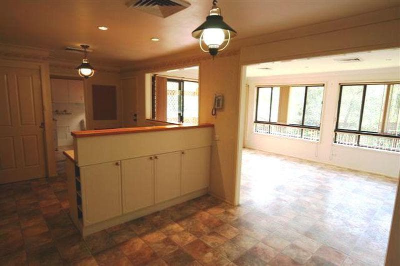 23 Hutchins Crescent, Kings Langley, Kings Langley - Thumbnail 4