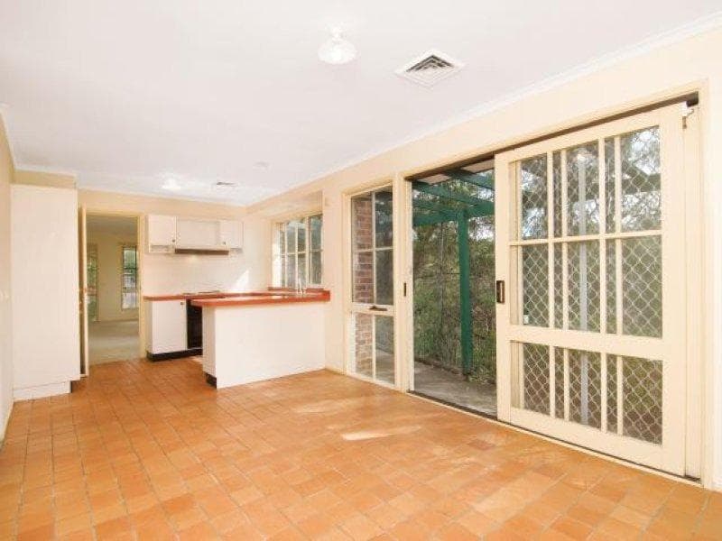 33 Pogson Drive, Cherrybrook, Cherrybrook - Thumbnail 7