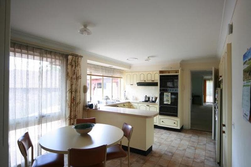 2/8																										Wallaroy Crescent
														
								Woollahra, NSW 2025, Kings Langley - Thumbnail 8
