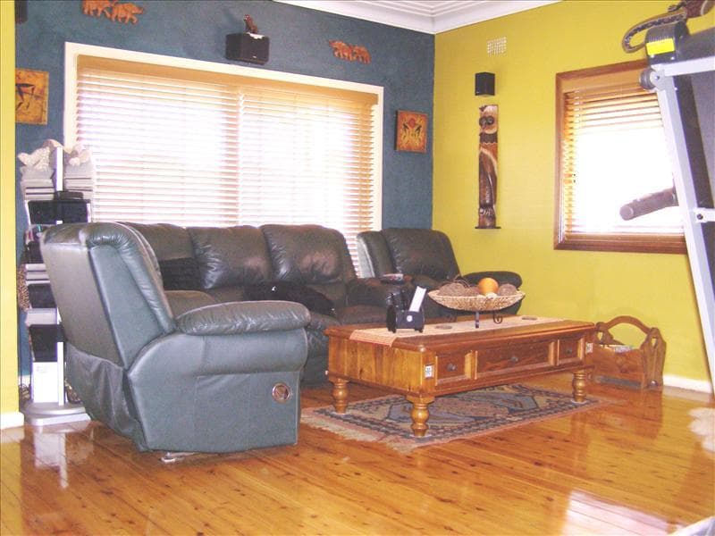 2/8																										Wallaroy Crescent
														
								Woollahra, NSW 2025, Fairfield Heights - Thumbnail 4