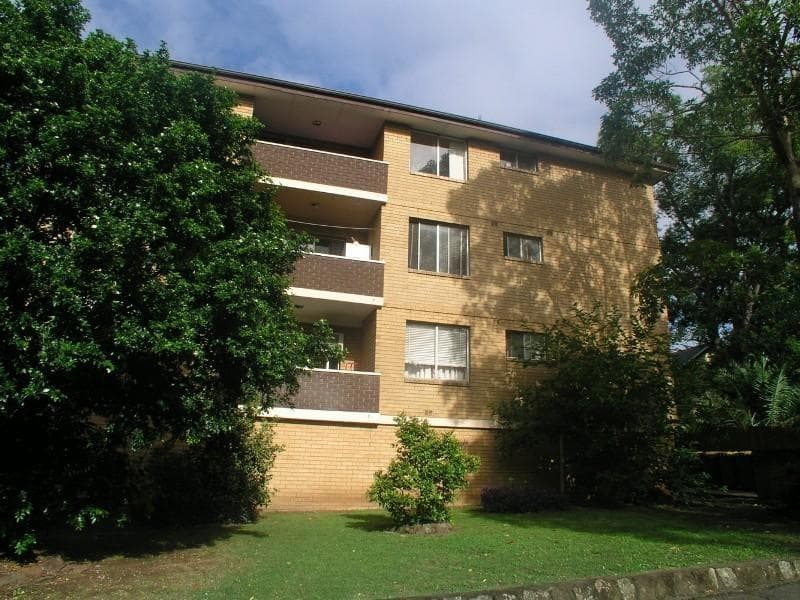 8/16 Hutchinson Street, Granville, Granville - Image 1